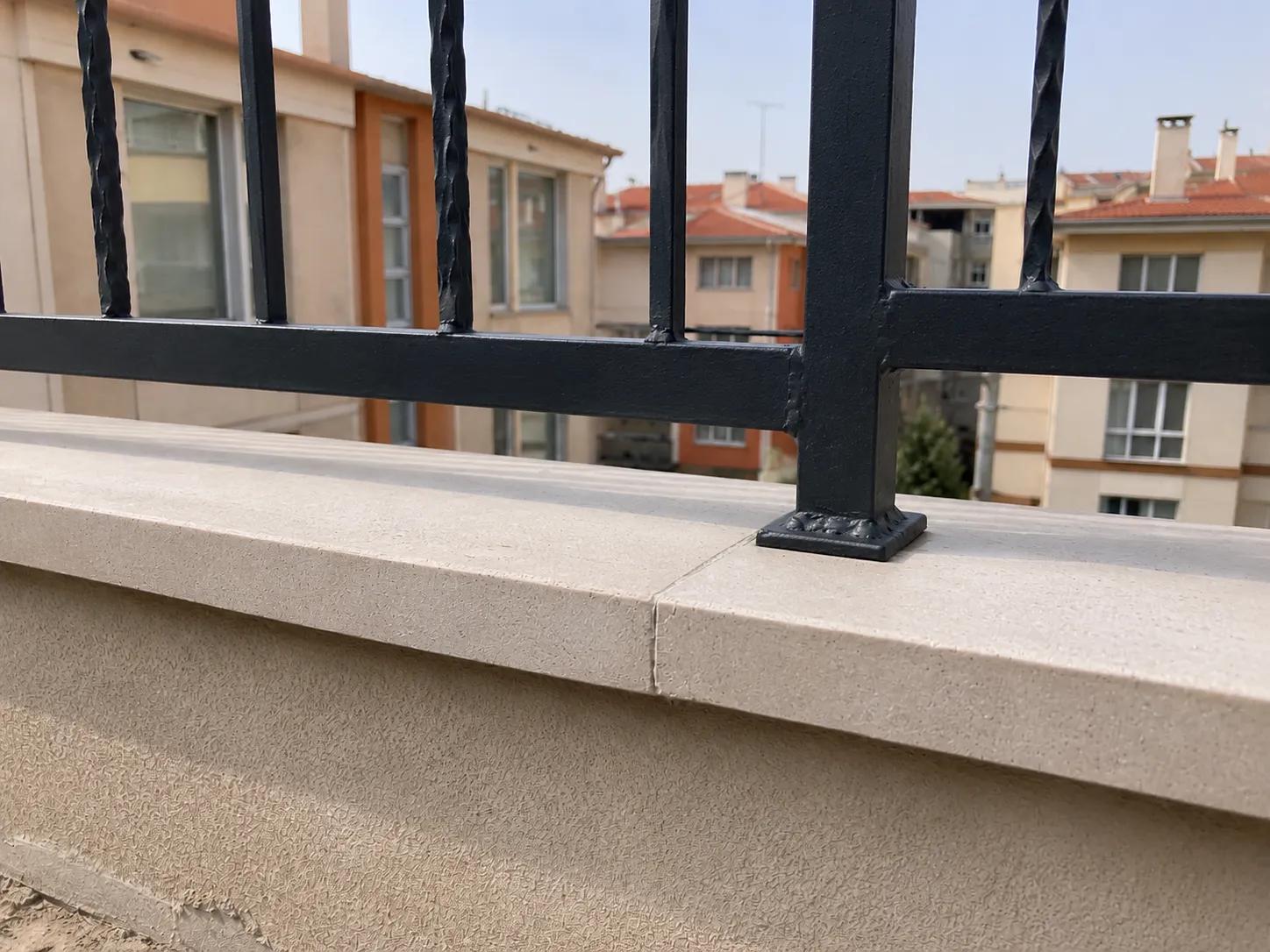 basit kaynak tamiri sonrası balkon / cephe teslim görünümü