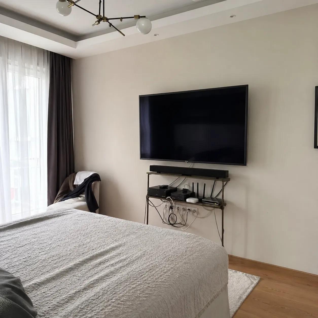 Düz TV duvarı