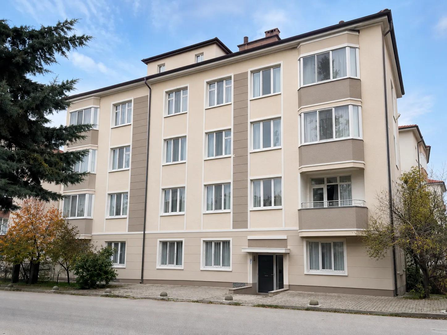 Mantolama sonrası modern apartman