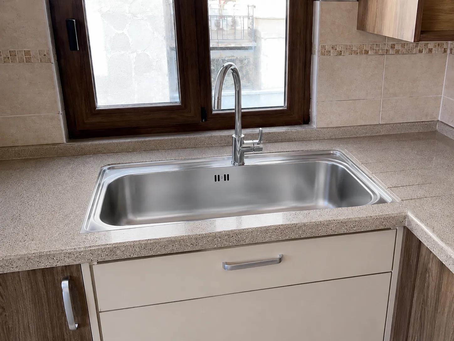 lavabo montajı sonrası mutfak teslim görünümü