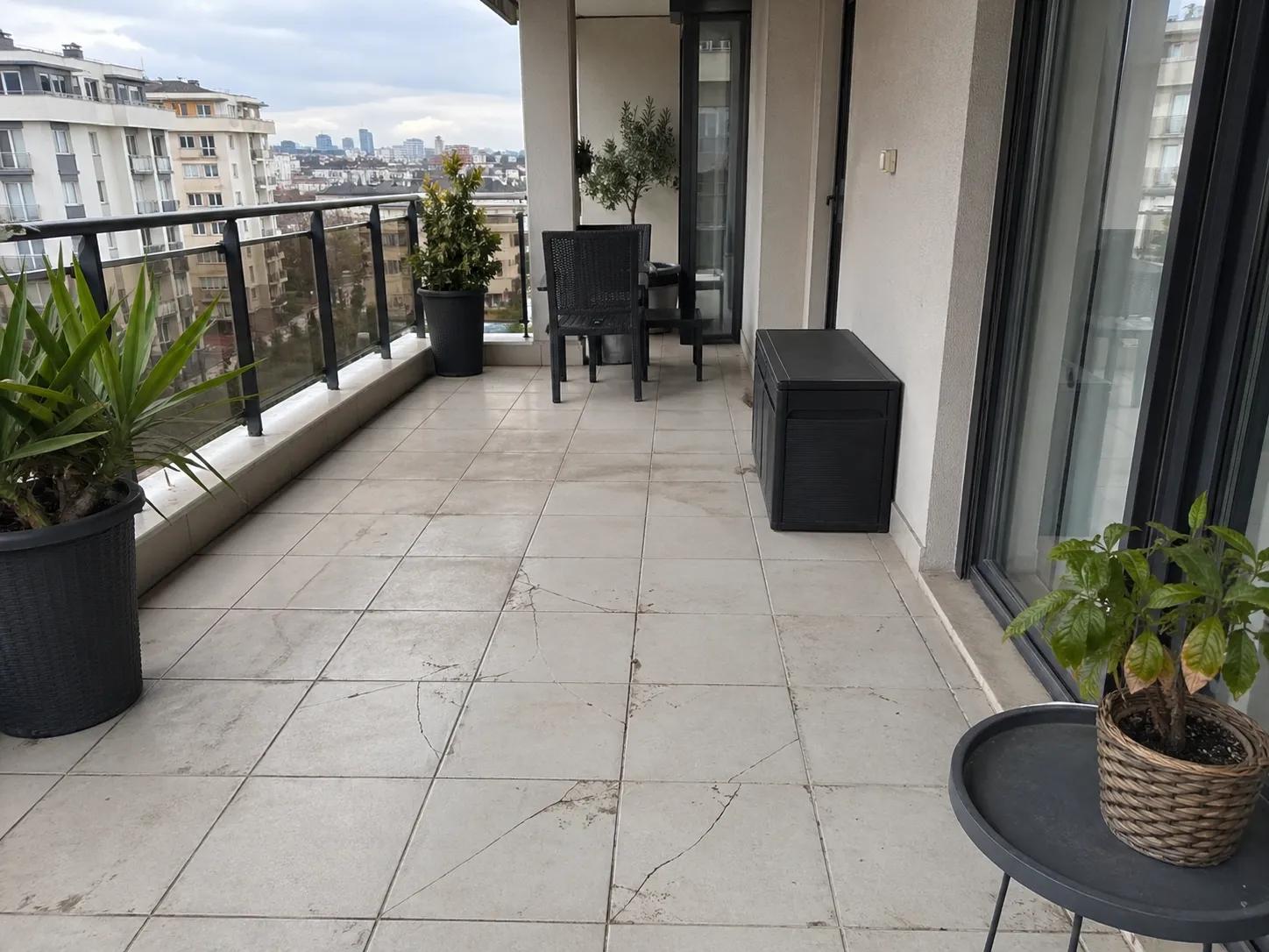 Eski balkon zemini