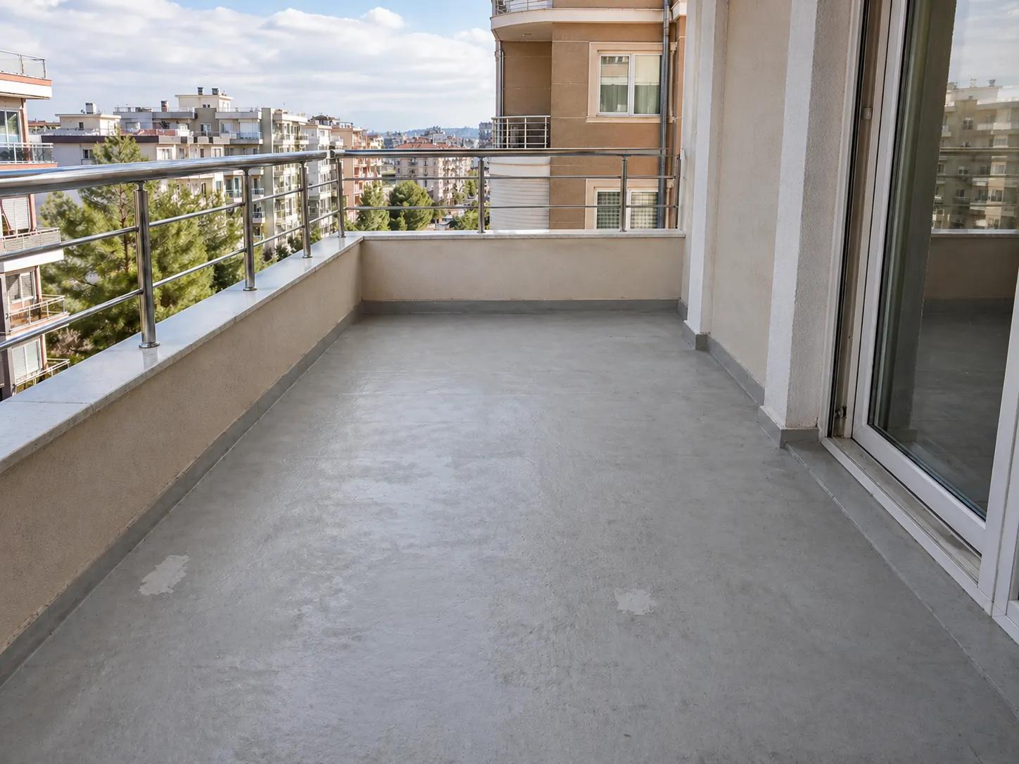 Eski balkon zemini