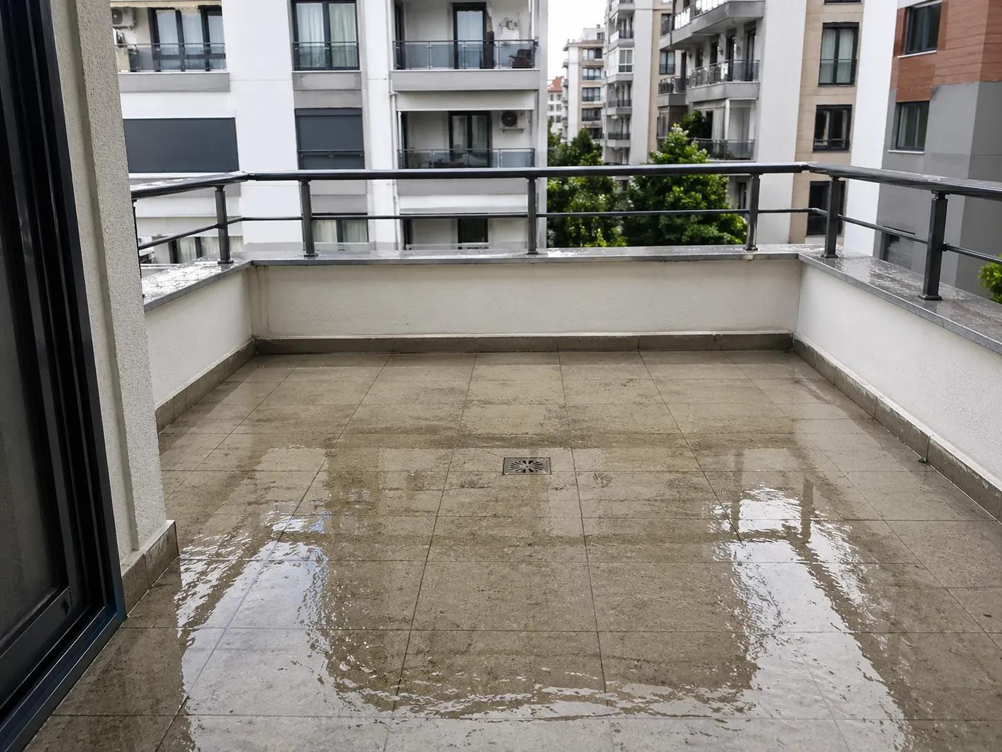 Eğimsiz balkon zemini